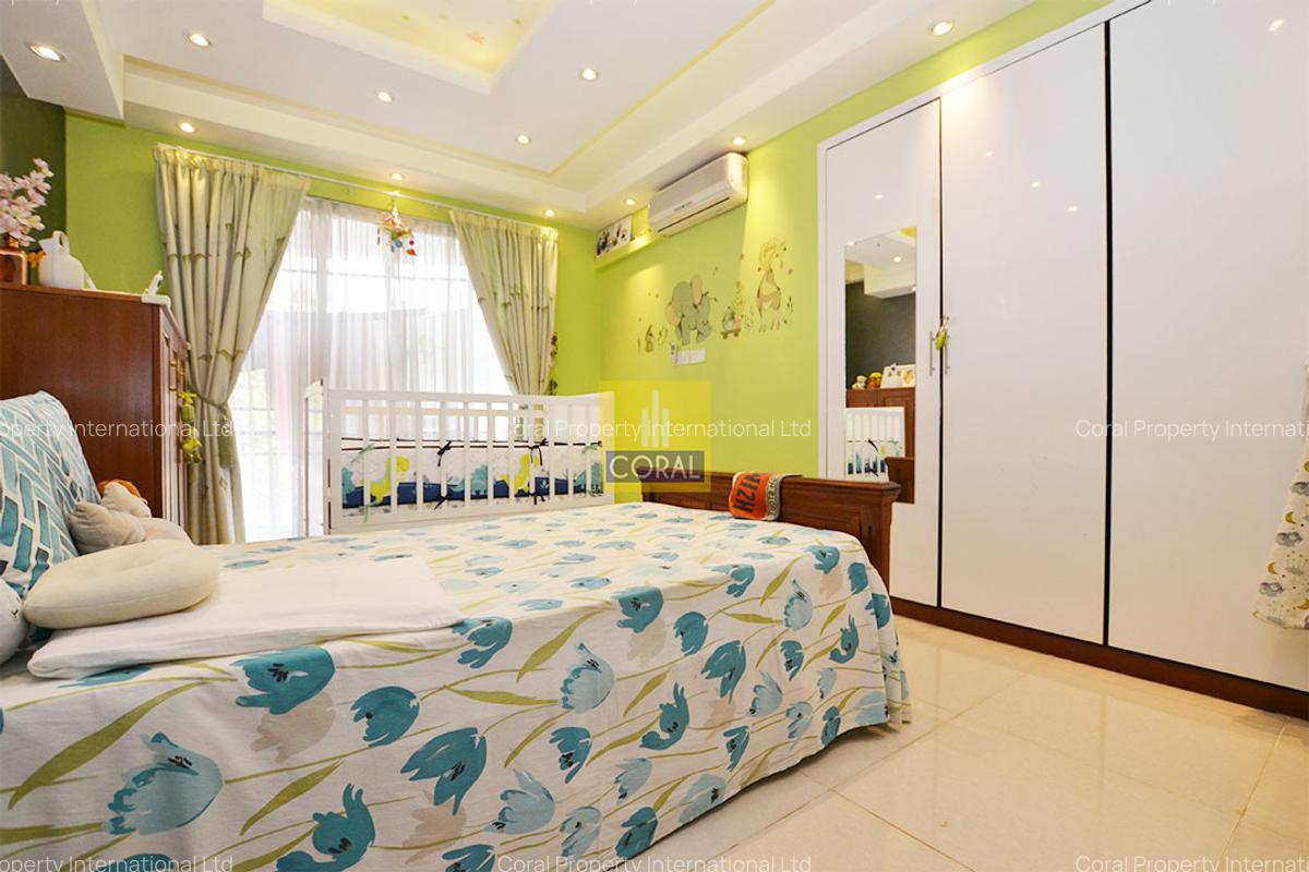 4 Bed Apartment with Backup Generator in Parklands - 9
