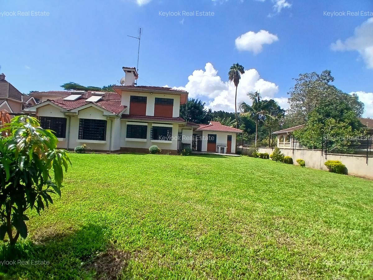 4 Bed House with En Suite at Lavington Green - 17