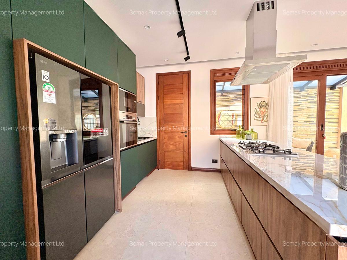 4 Bed Villa with En Suite at Tala Road - 7