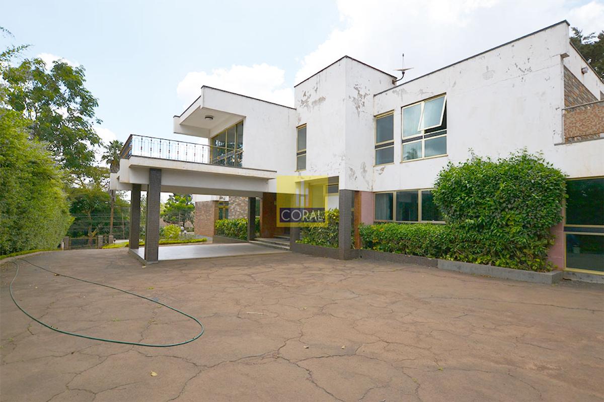 4 Bed House with Swimming Pool in Lavington - 13