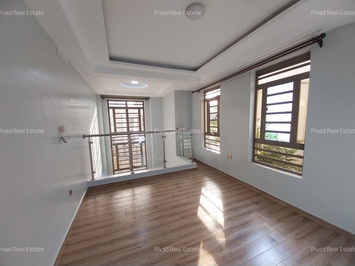 4 Bed Townhouse with Garden in Kamakis - 5