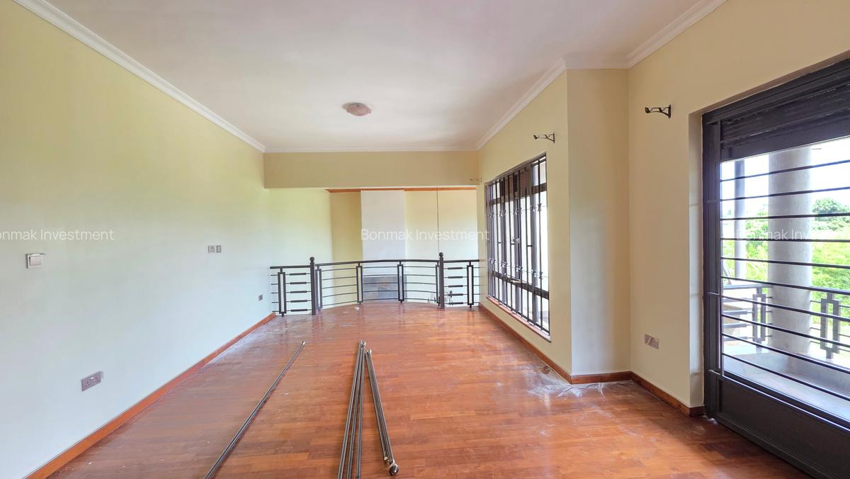 5 Bed Townhouse with En Suite at Runda. - 7
