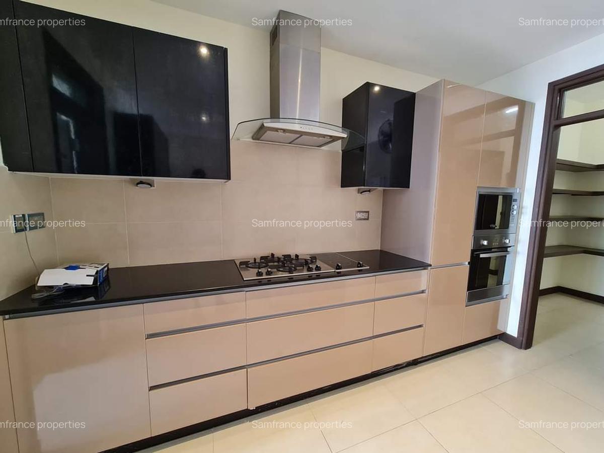 Furnished 3 Bed Apartment with En Suite at Citymall Nyali - 12