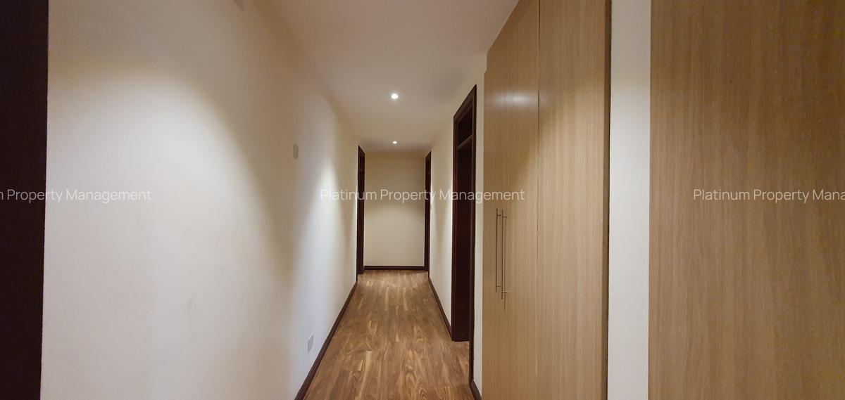 3 Bed Apartment with En Suite in General Mathenge - 9