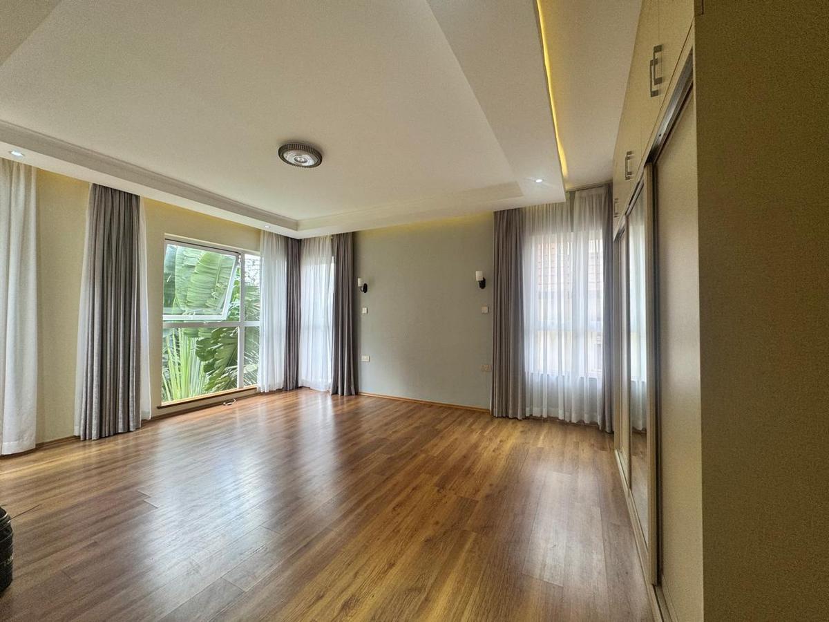 4 Bed Townhouse with Staff Quarters at Near Un Headquarters - 13