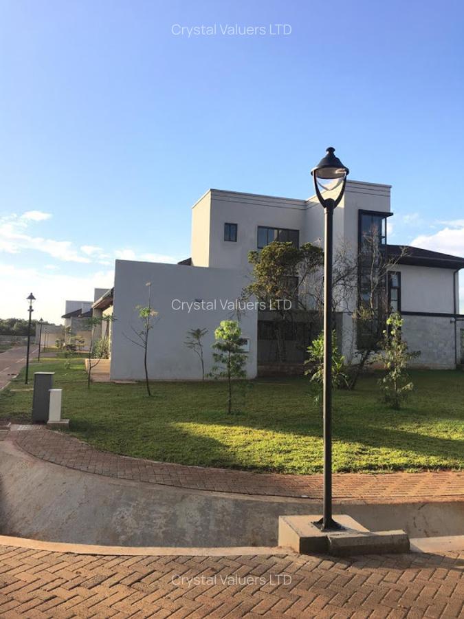 5 Bed Townhouse with En Suite at Ololua Ridge - 2