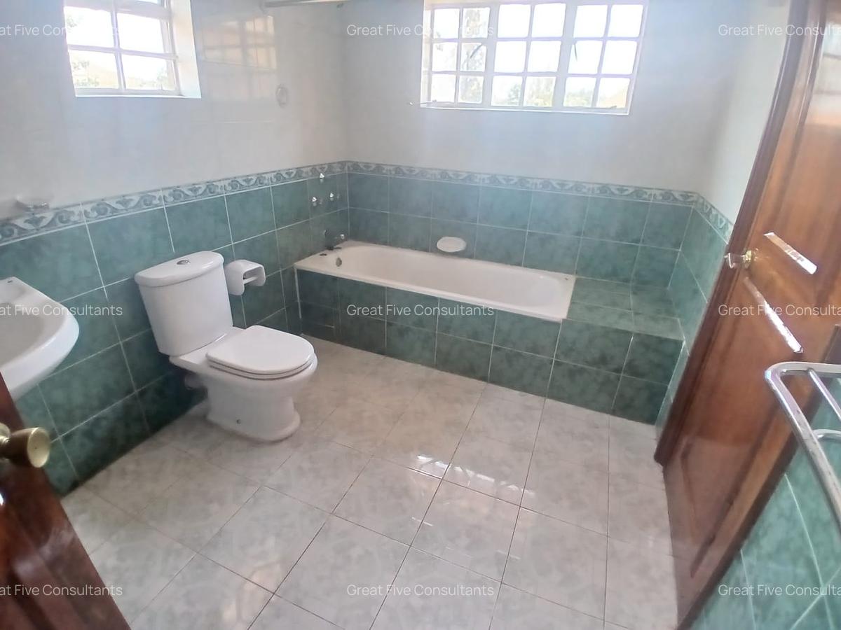 5 Bed Villa with En Suite in Runda - 15