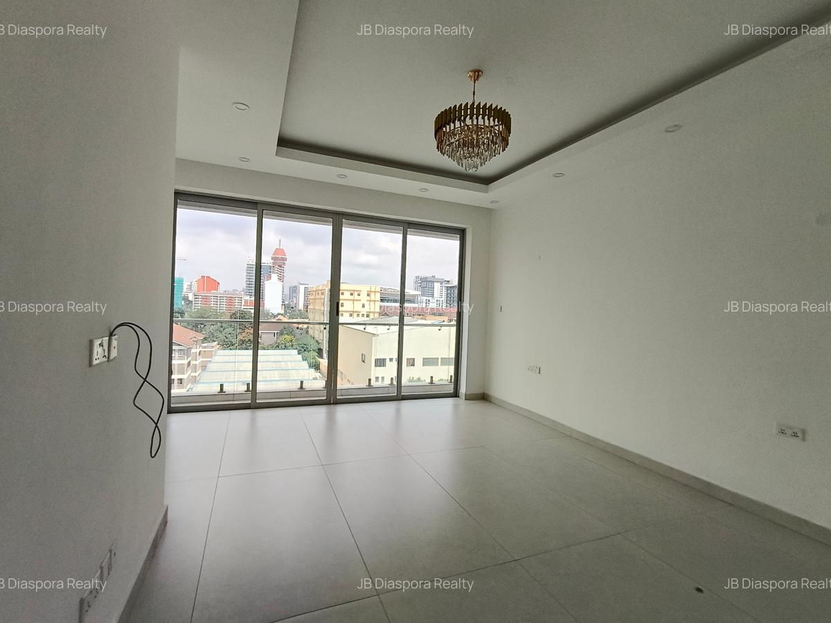 4 Bed Apartment with En Suite at General Mathenge - 8