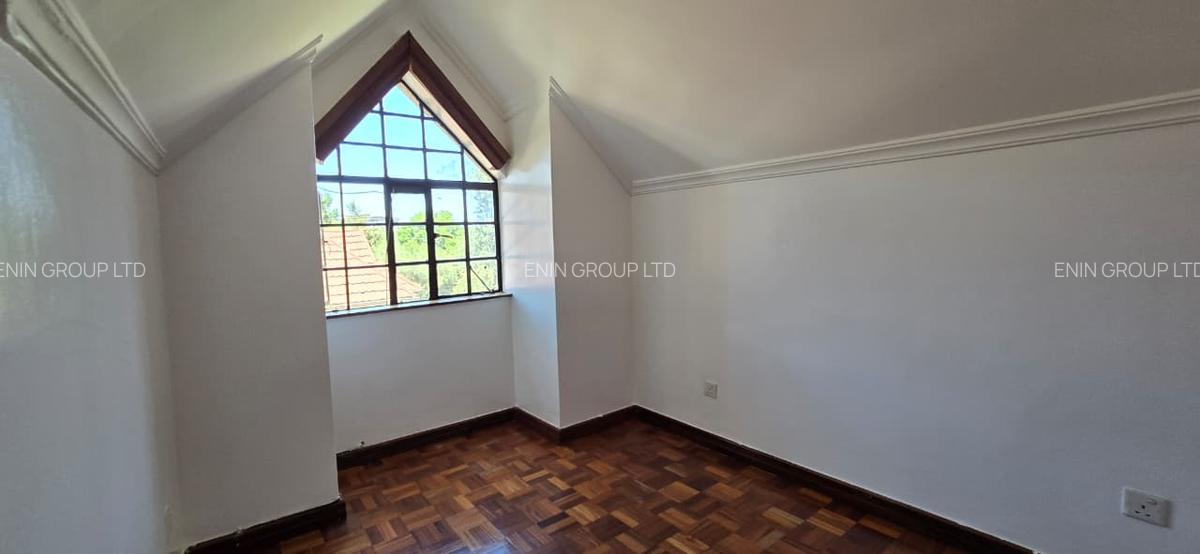 5 Bed Townhouse with En Suite in Lavington - 13