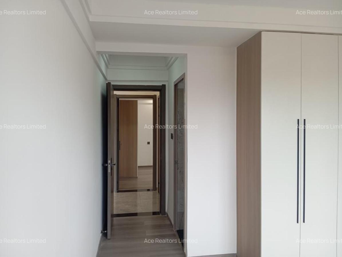 2 Bed Apartment with En Suite at Lavington - 7