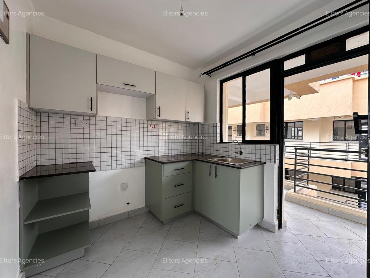 Studio Apartment with En Suite at Kirawa Road - 5
