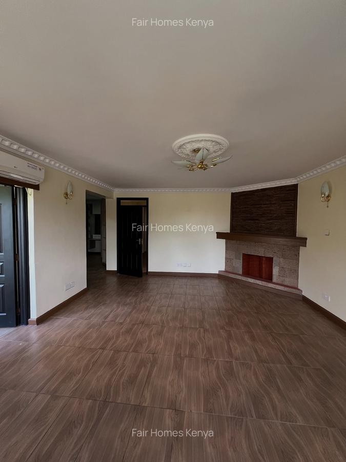 5 Bed Townhouse with En Suite at Convent Drive - 3