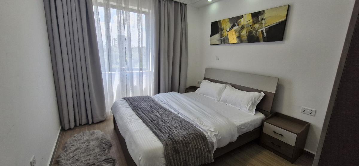 Serviced 2 Bed Apartment with En Suite in Riverside - 12