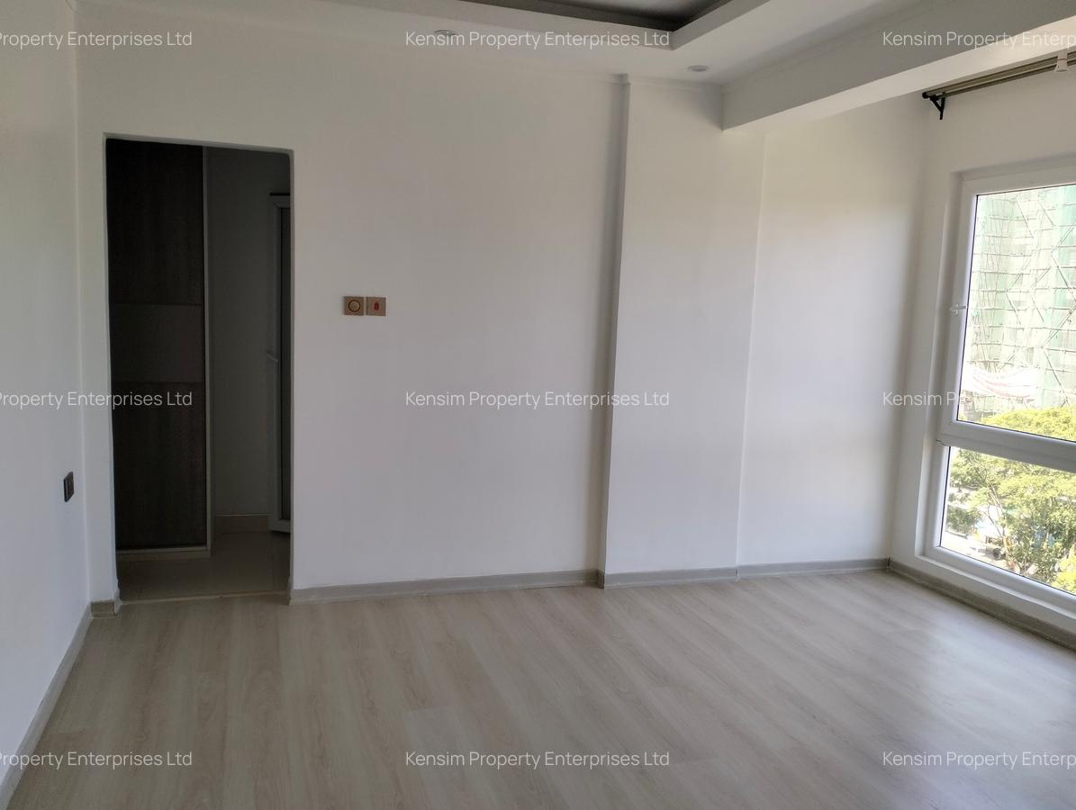 1 Bed Apartment with En Suite in Westlands Area - 3