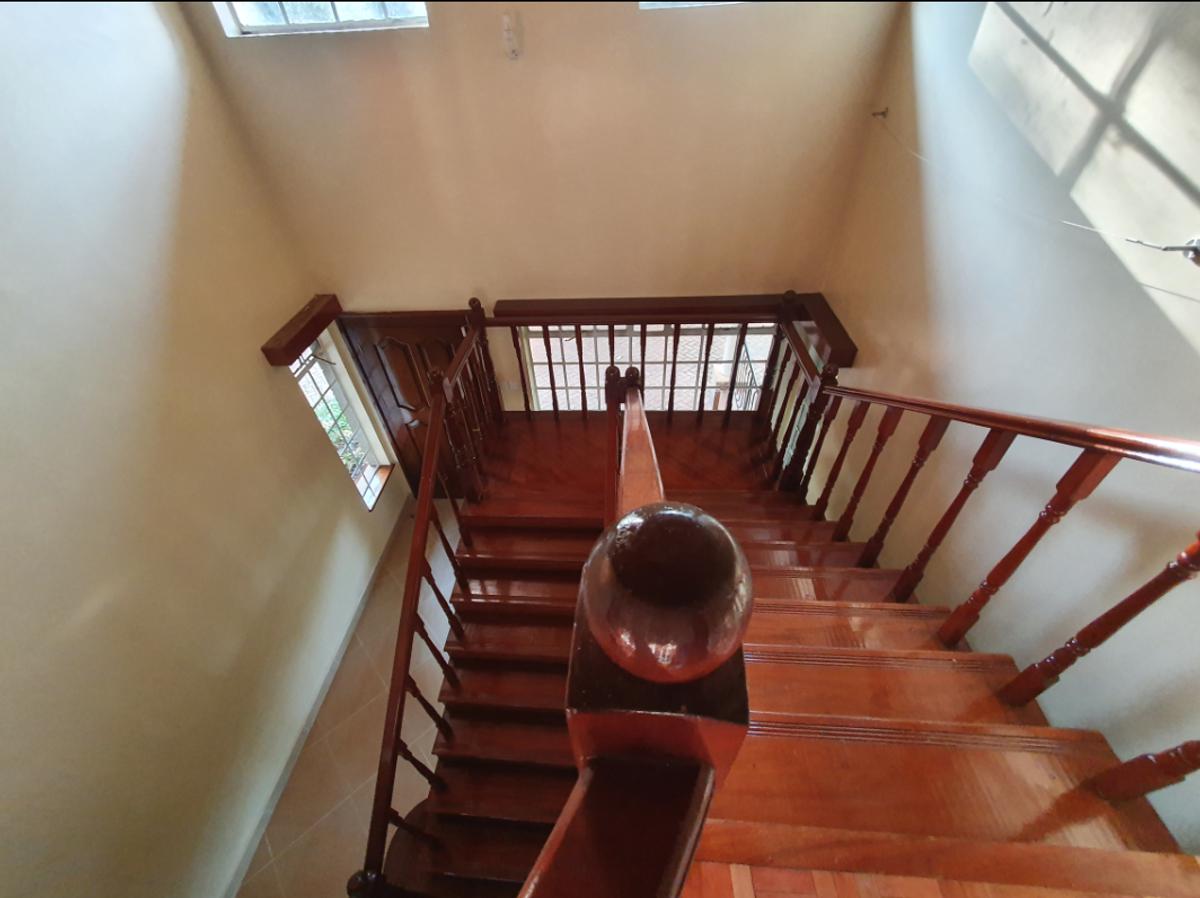 4 Bed House with En Suite in Runda - 13