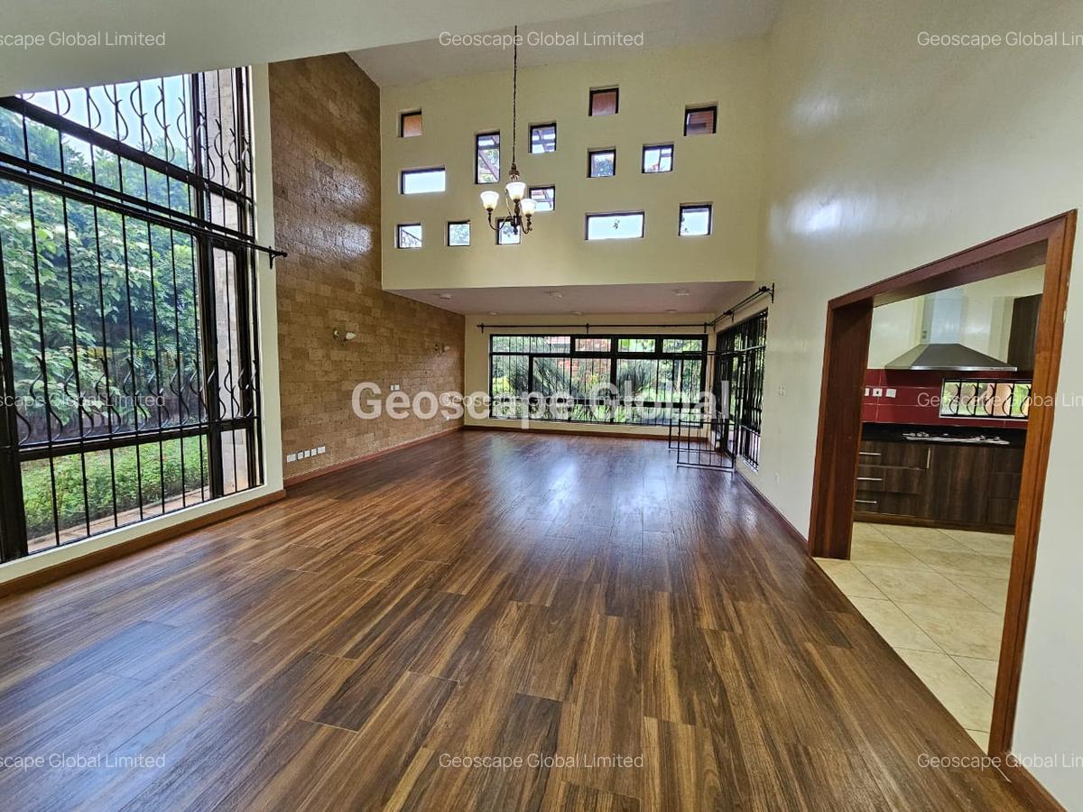 4 Bed House with En Suite in Runda - 18