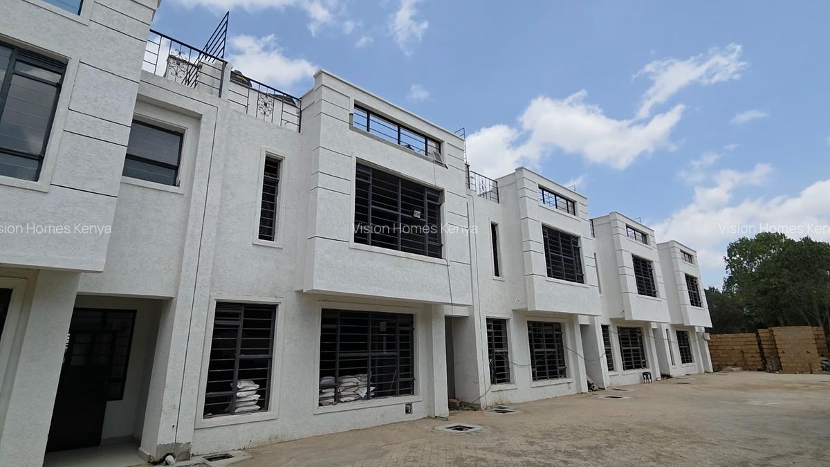 4 Bed Townhouse with En Suite in Ngong - 1