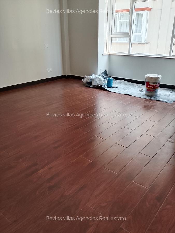 4 Bed Apartment with En Suite in Parklands - 3