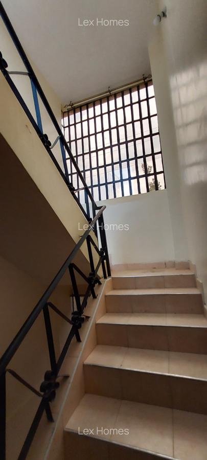 3 Bed Townhouse with En Suite at Magadi Road - 12