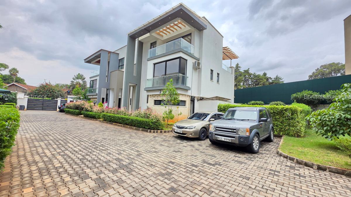 4 Bed Townhouse with En Suite at Lavington Green - 1