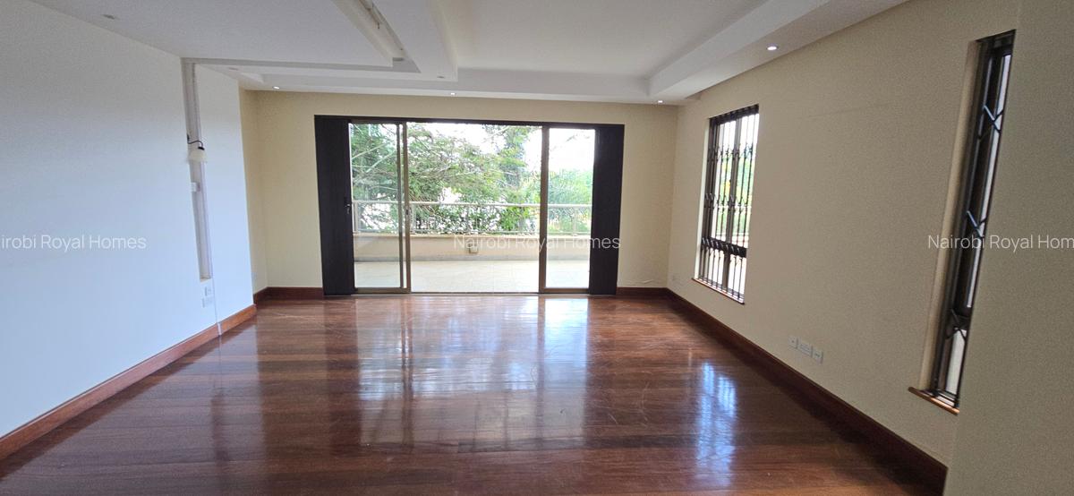 5 Bed Townhouse with En Suite at Lavington Green - 11