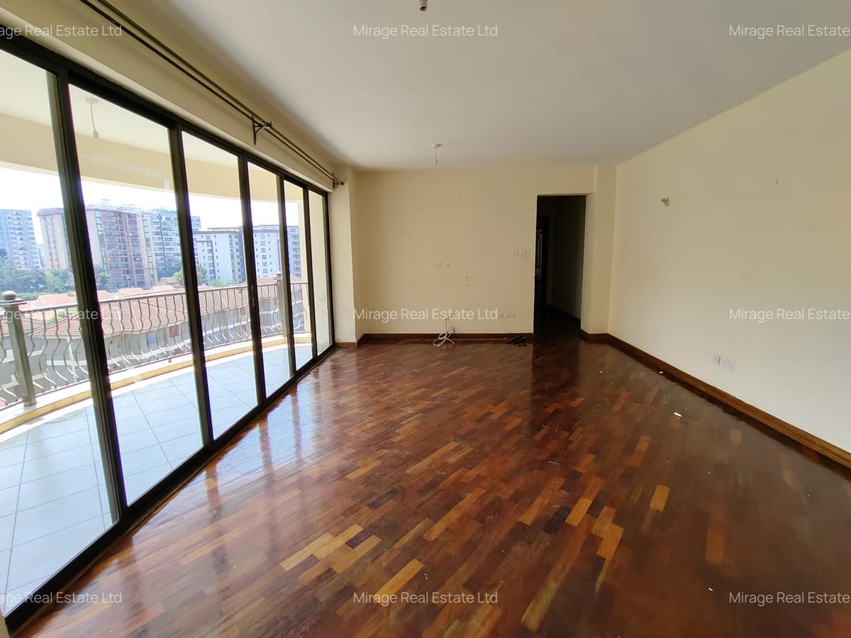 2 Bed Apartment with En Suite in Kilimani - 11