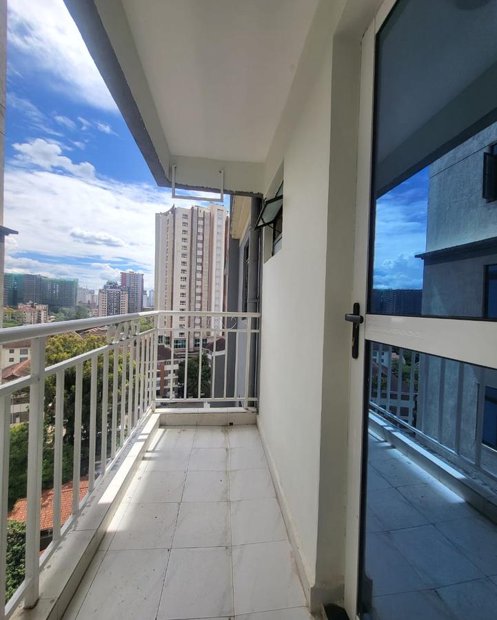 3 Bed Apartment with En Suite in Kilimani - 18