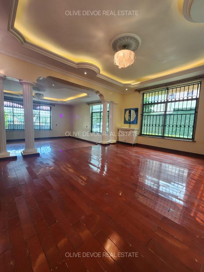 4 Bed Townhouse with En Suite in Lavington - 4