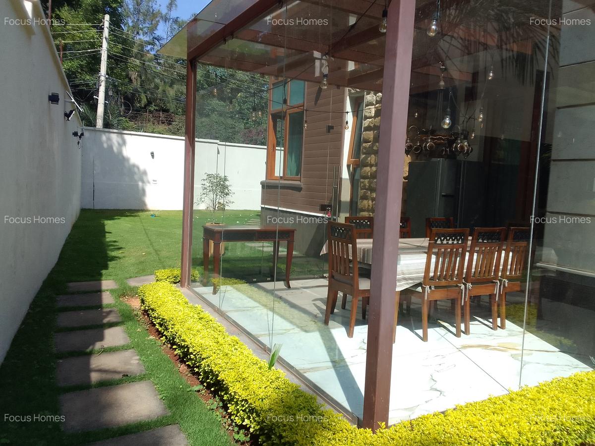 6 Bed Townhouse with En Suite in Lavington - 4