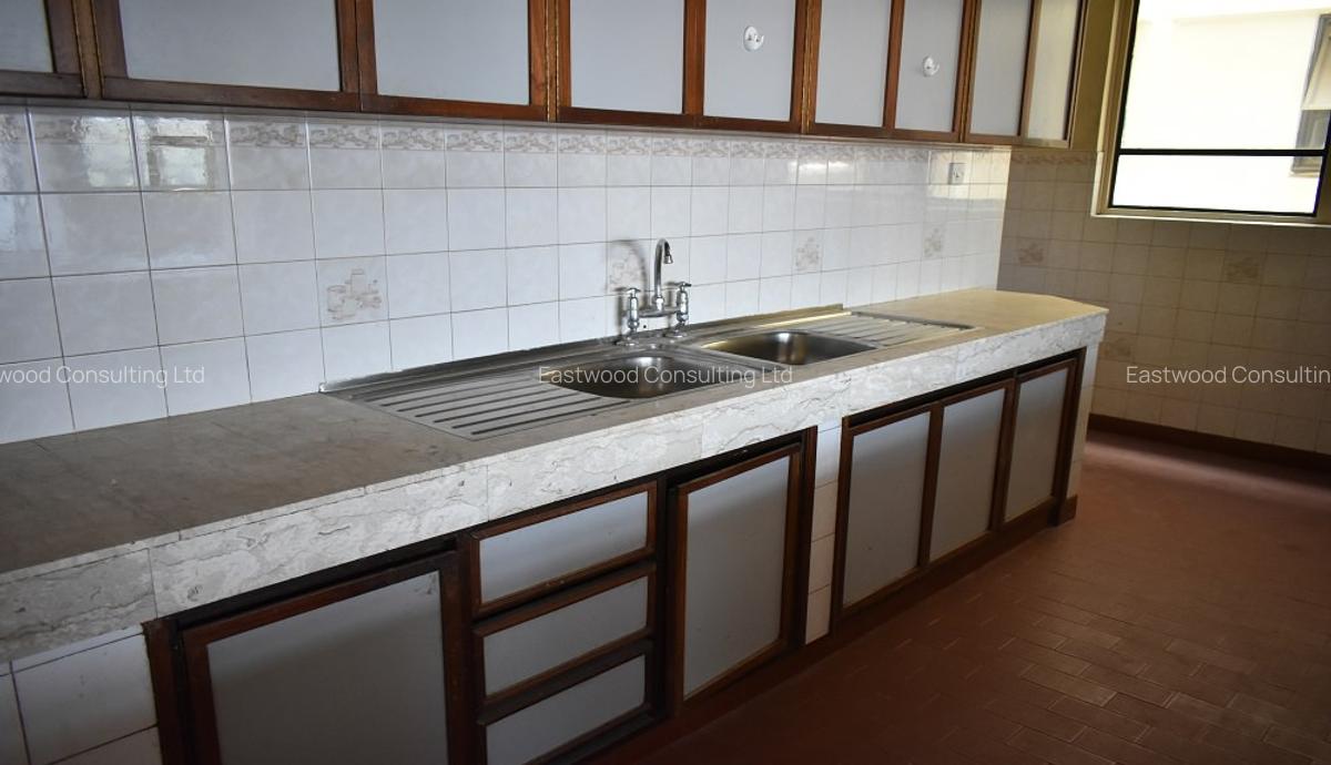 4 Bed Apartment with En Suite at Kolobot Road - 4