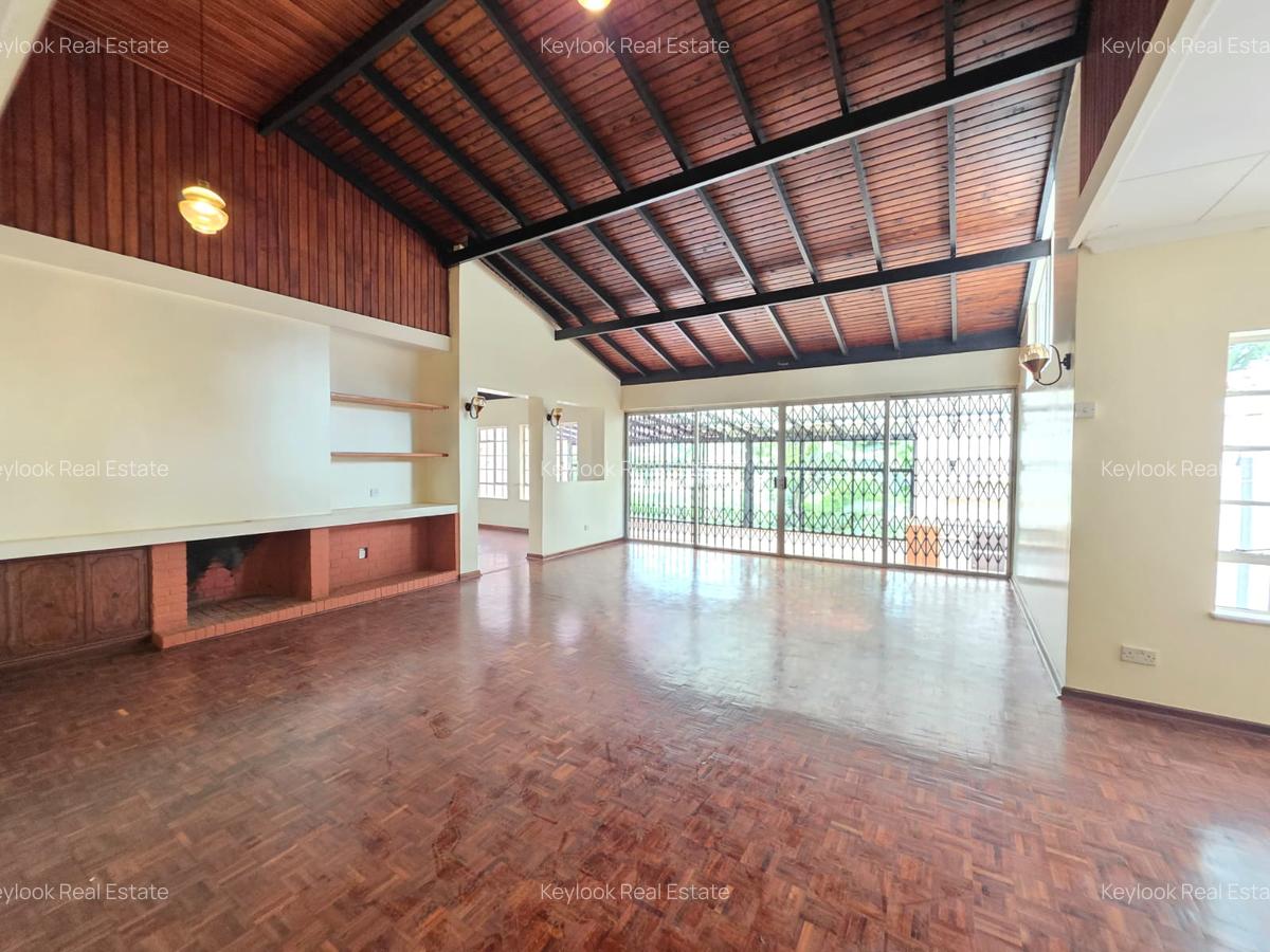 4 Bed House with En Suite at Lavington Green - 13