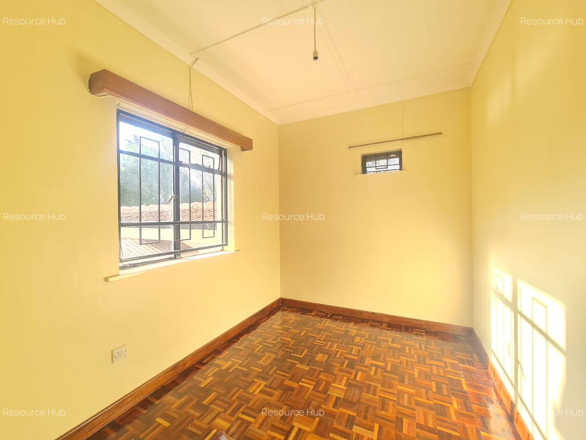 4 Bed House with En Suite at Nyari - 9