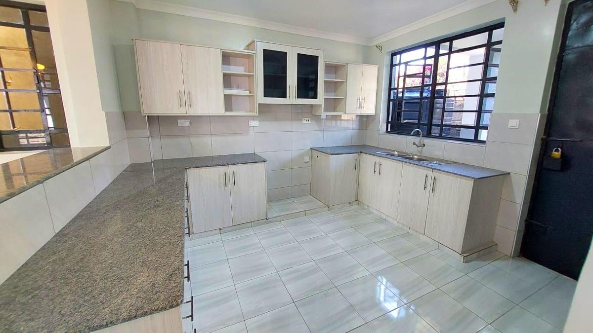 4 Bed Townhouse with En Suite in Gikambura - 2