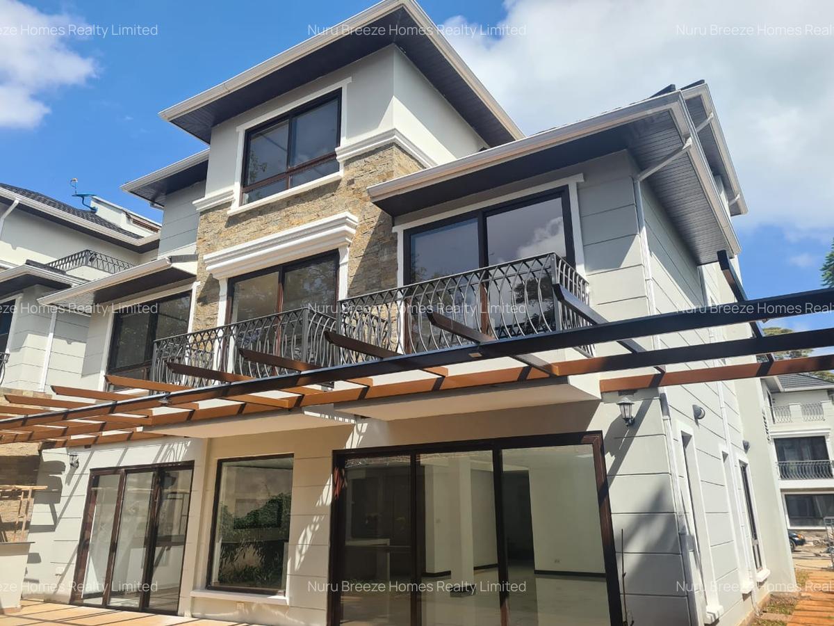 5 Bed Townhouse with En Suite in Westlands Area - 7