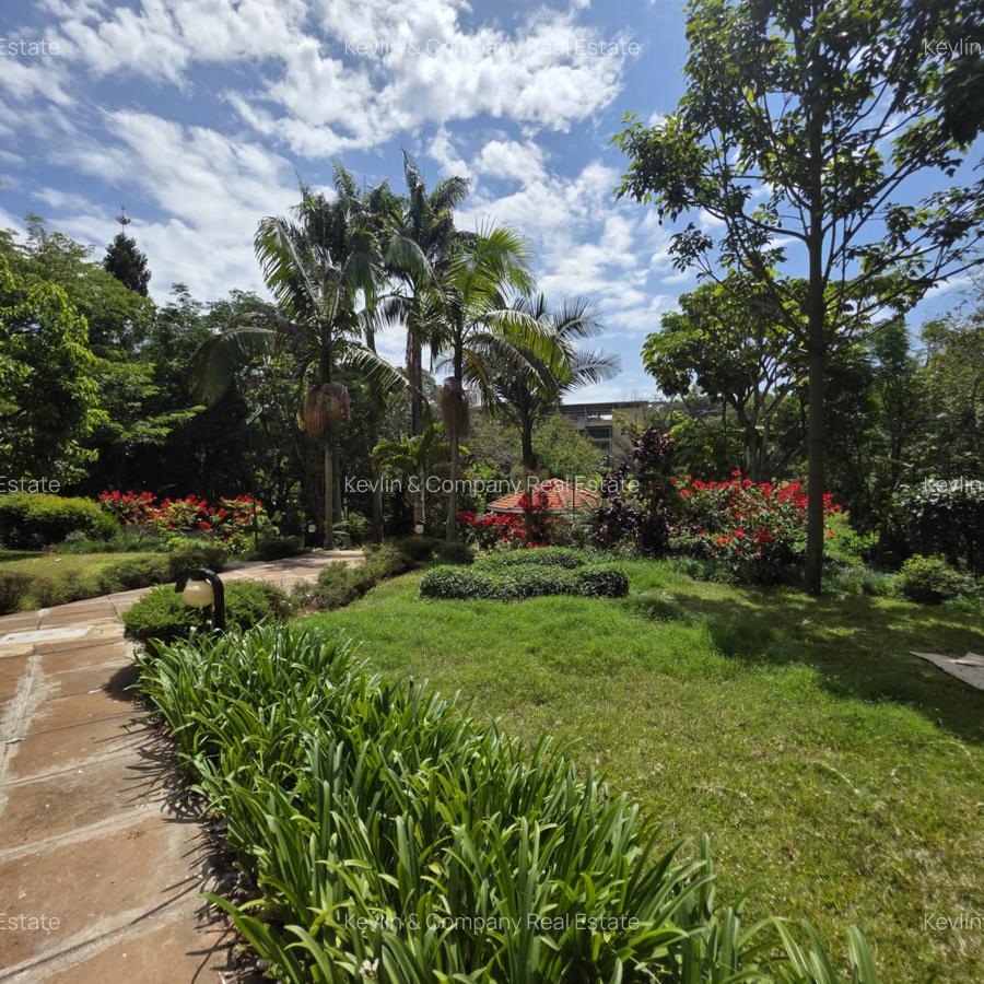 5 Bed Villa with En Suite in Gigiri - 1