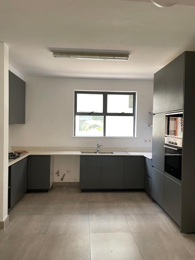 4 Bed Villa with En Suite at Runda - 15