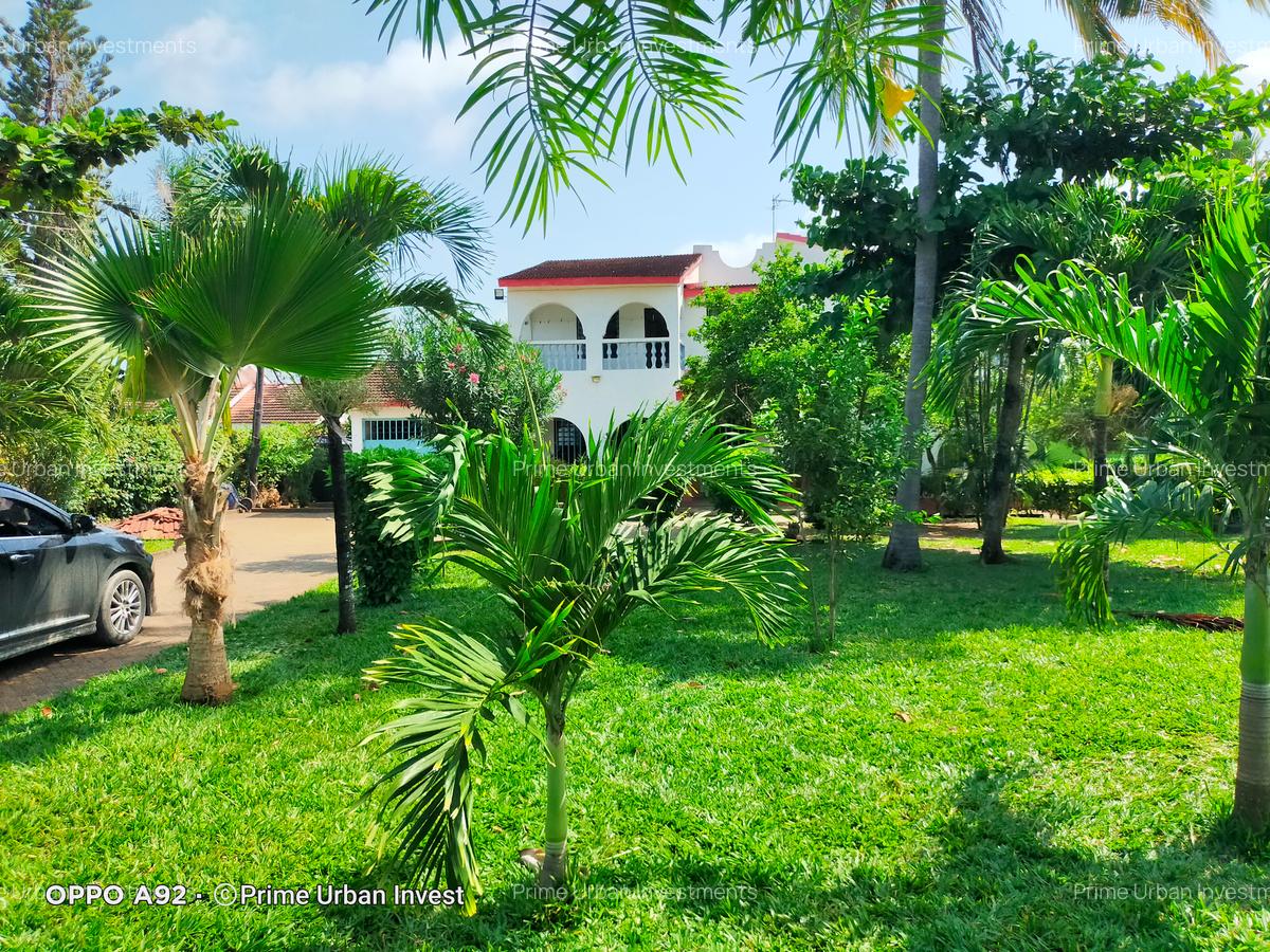 3 Bed Townhouse with En Suite in Shanzu - 1