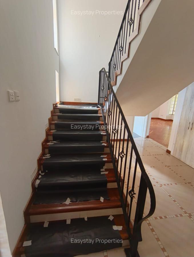 4 Bed House with En Suite in Gigiri - 13