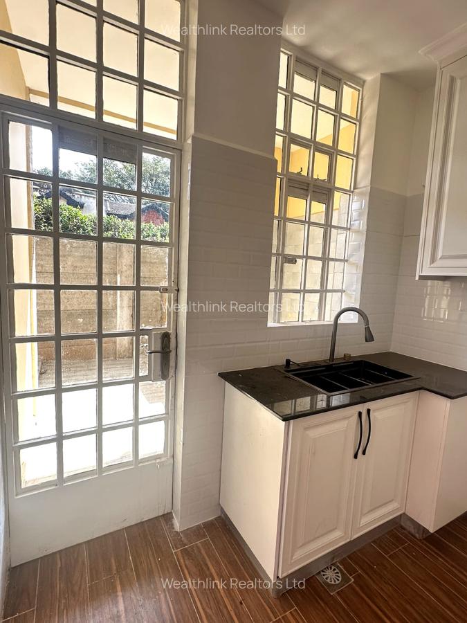 3 Bed Townhouse with En Suite at Nyari West - 9