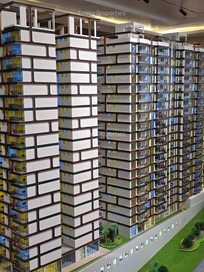 Serviced 3 Bed Apartment with En Suite at Brookside - 1