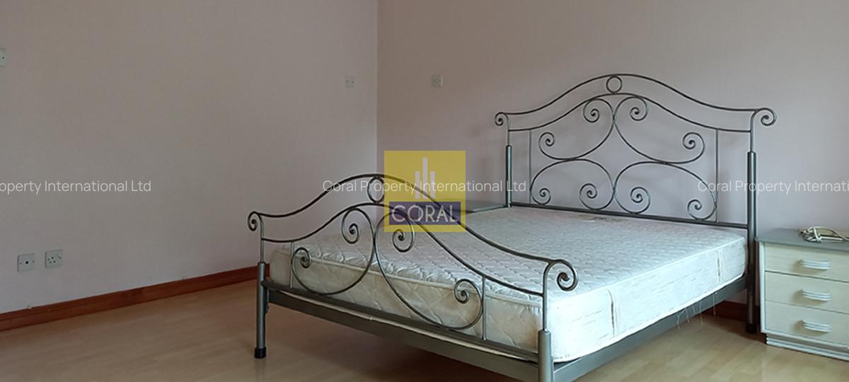 5 Bed House in Runda - 9