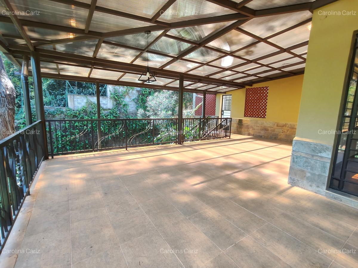 5 Bed House with En Suite in Lake View - 10