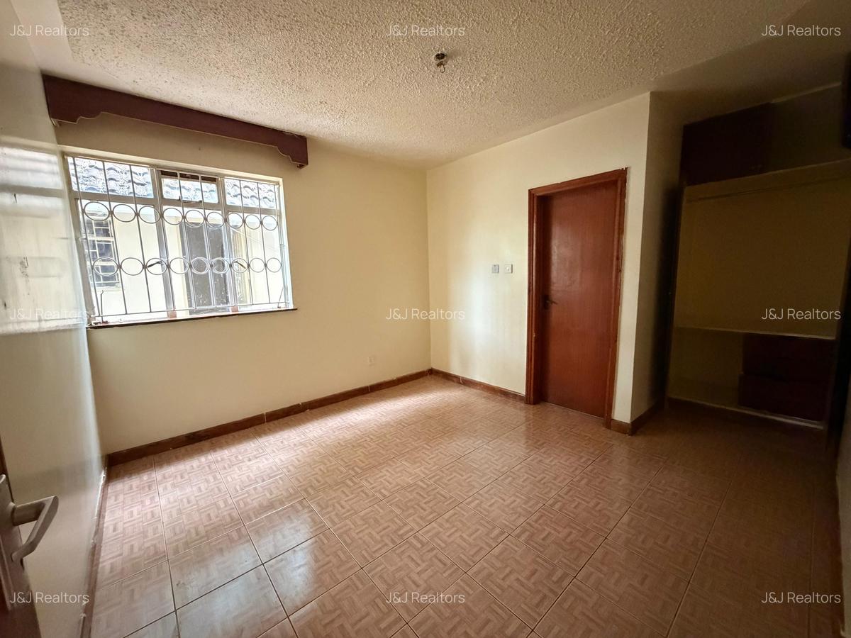 Commercial Property with Fibre Internet in Lavington - 8