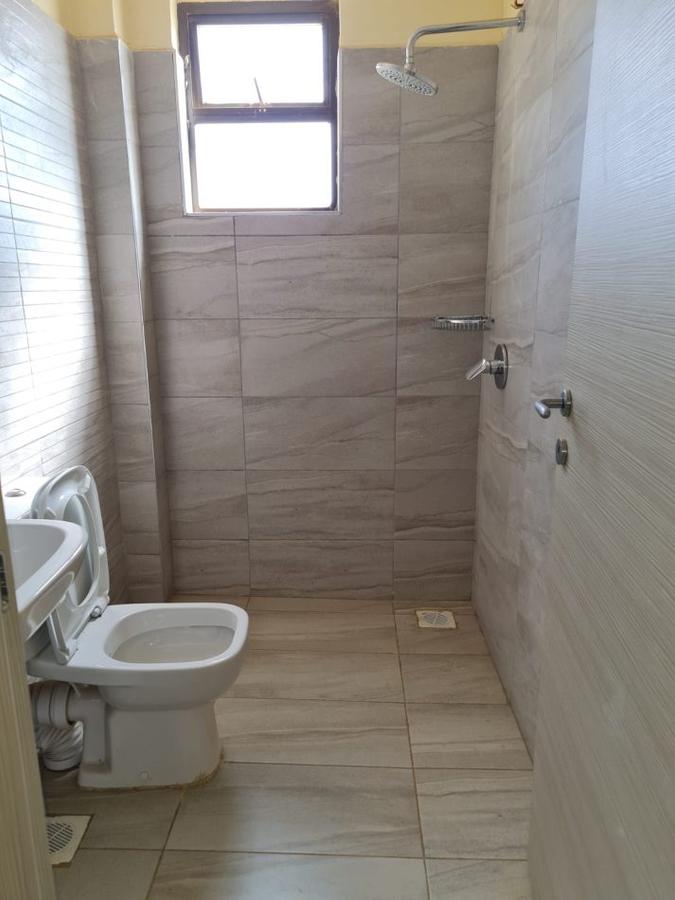 Serviced 2 Bed Apartment with En Suite in Kilimani - 8