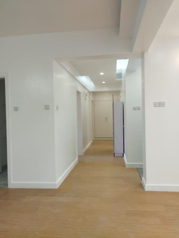 3 Bed Apartment with En Suite in Lavington - 17