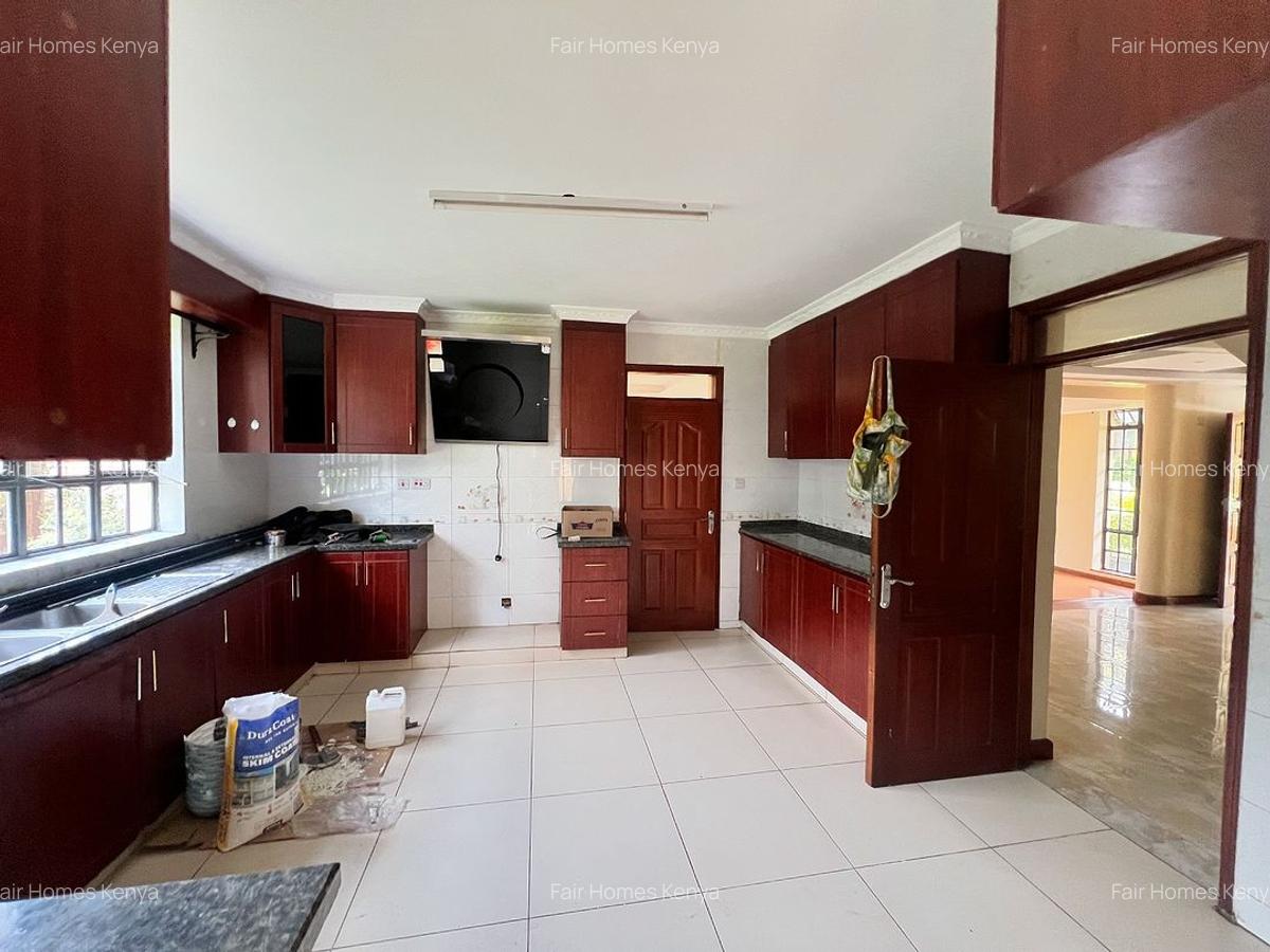 5 Bed Townhouse with En Suite at Isaac Gathanju - 5
