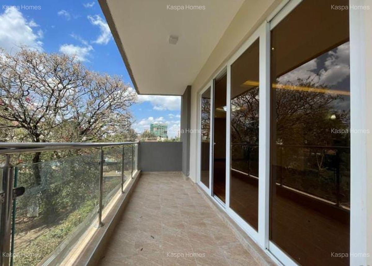 Serviced 3 Bed Apartment with En Suite in Kilimani - 8
