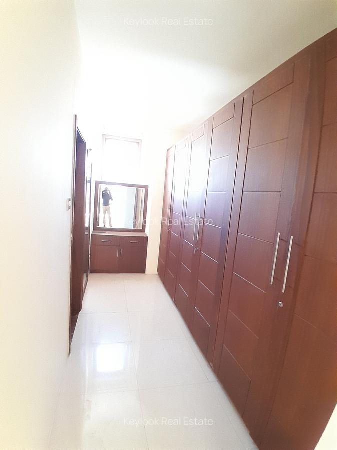 4 Bed Apartment with En Suite at Lavington - 7