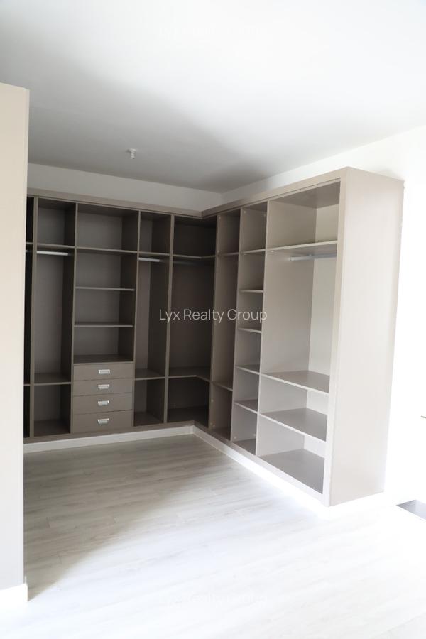 5 Bed Villa with En Suite in Karen - 12