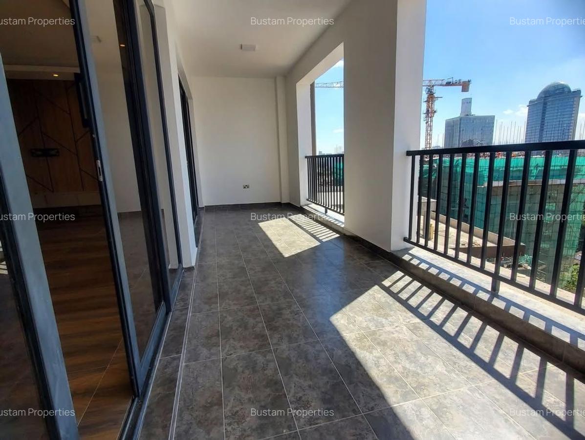 Serviced 2 Bed Apartment with En Suite in Brookside - 4